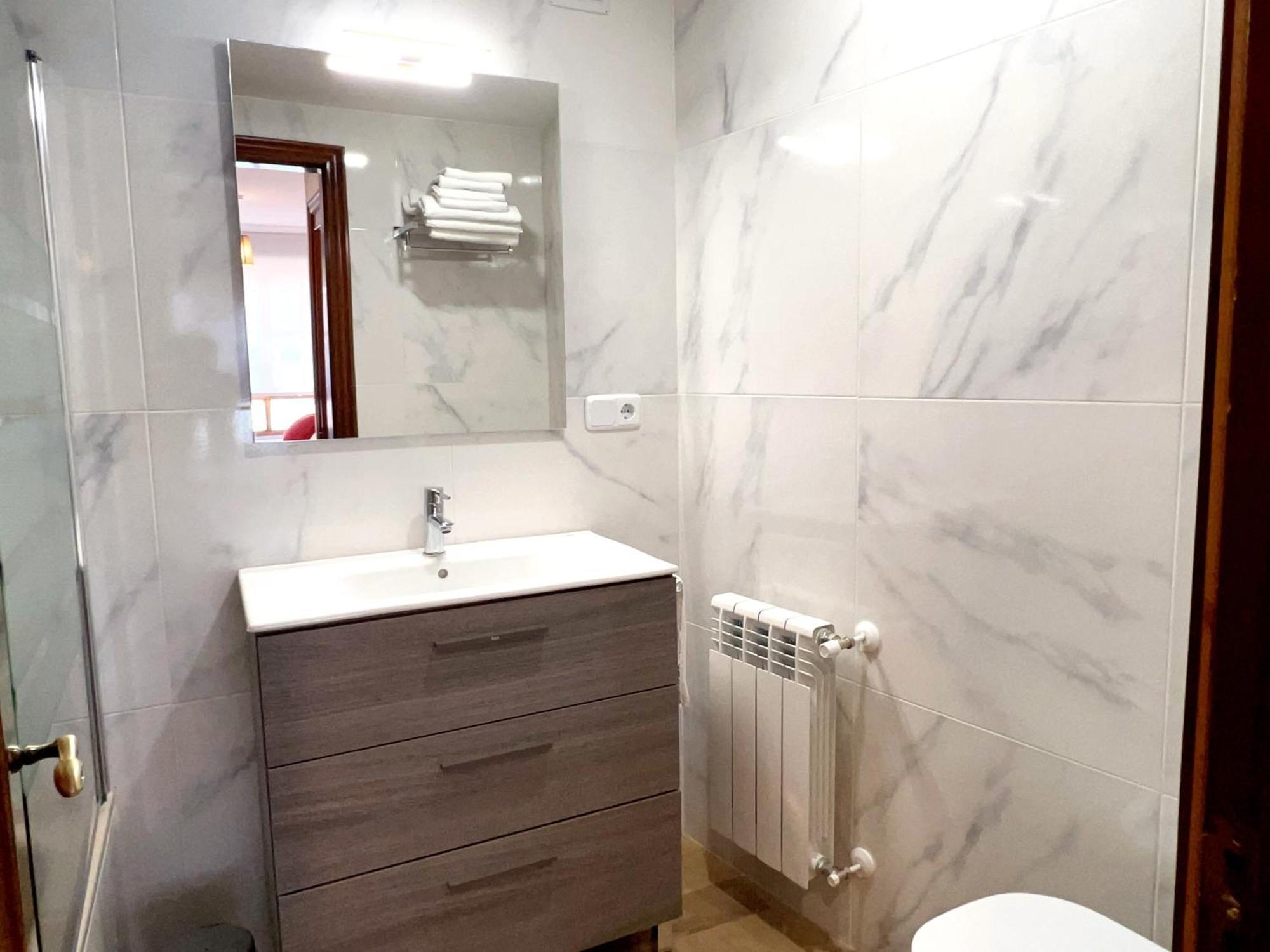 Apartamento Europa Centric Parking Gratis Oviedo Exterior photo